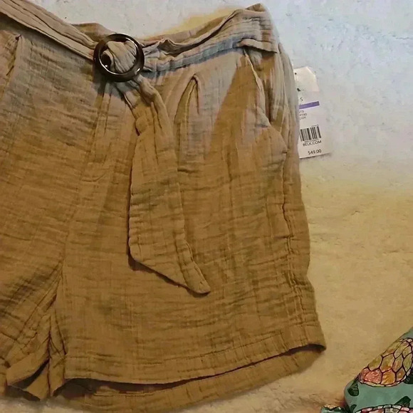 New Directions Shorts - Picture 3 of 6